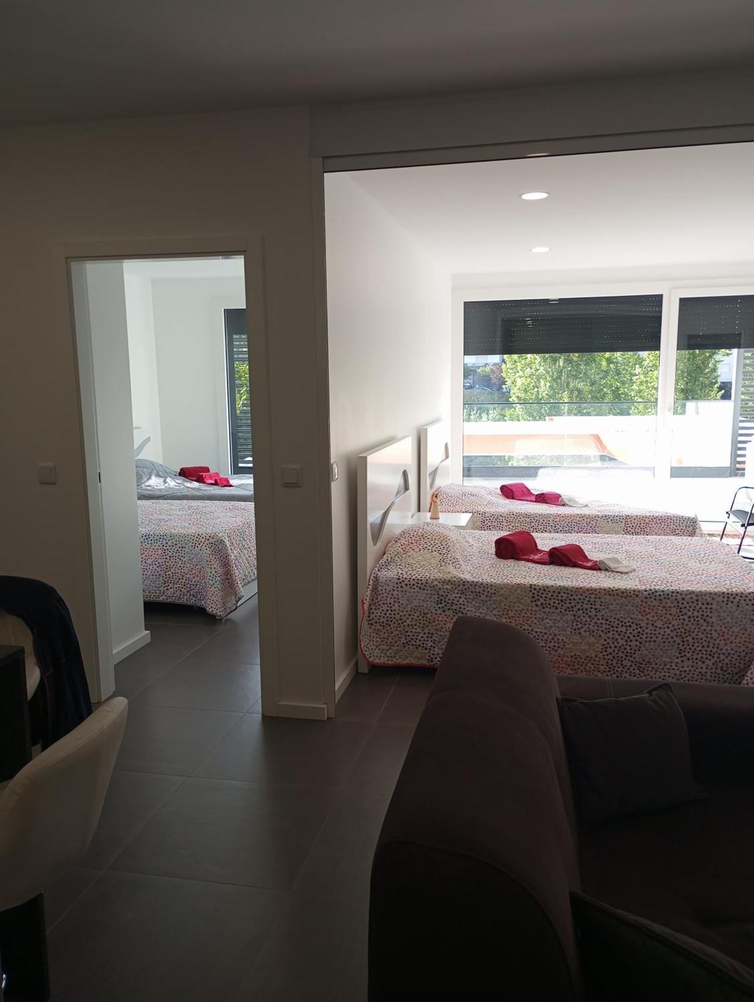 Braganca Holiday Home New Apartment With 2 Bedrooms Private Parking Buitenkant foto